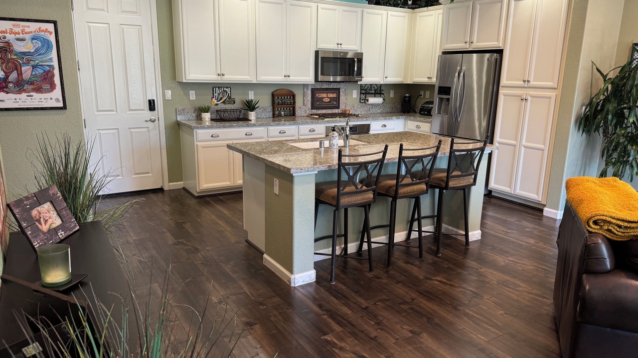 Photo of Kitchen in East Roseville Parkway