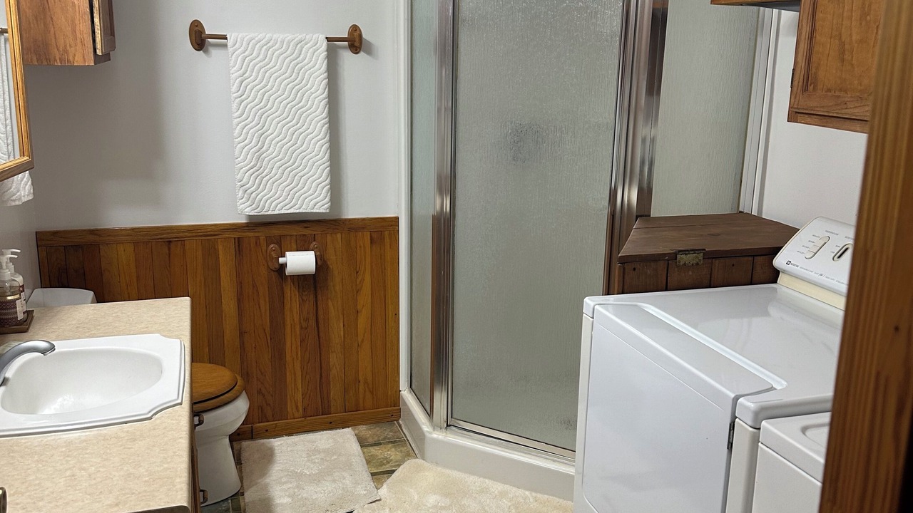 Photo of Bathroom in Longleaf