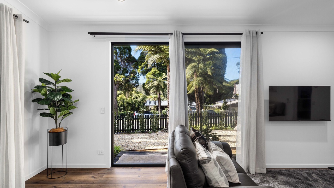 Photo of Livingroom in Springbrook