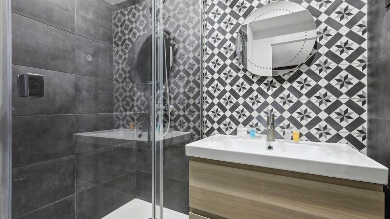 Photo of Bathroom in Quartier de la Porte-Saint-Denis