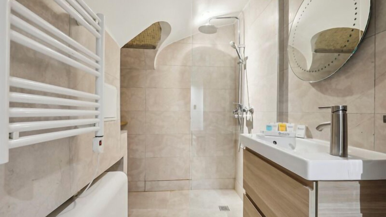 Photo of Bathroom in Quartier de la Porte-Saint-Denis