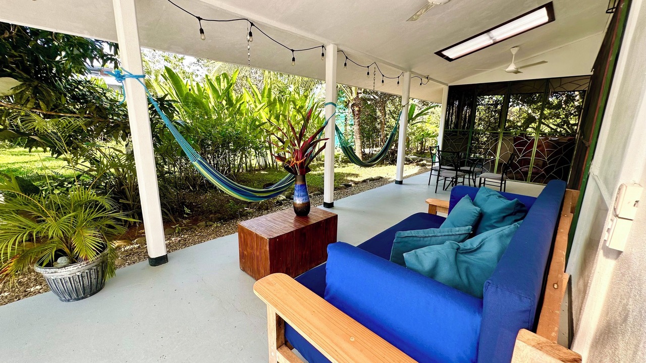 Photo of Patio Balcony in Puerto Jimenez