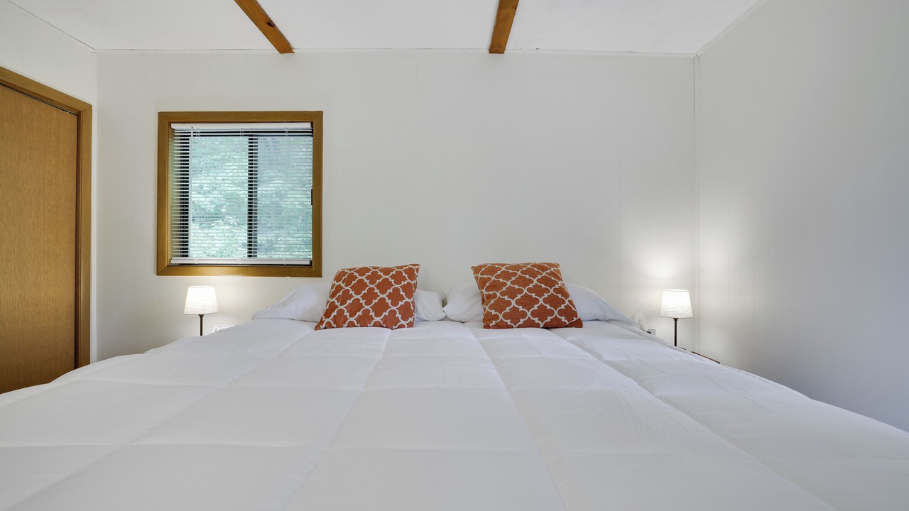 Photo of Bedroom in Hamlin