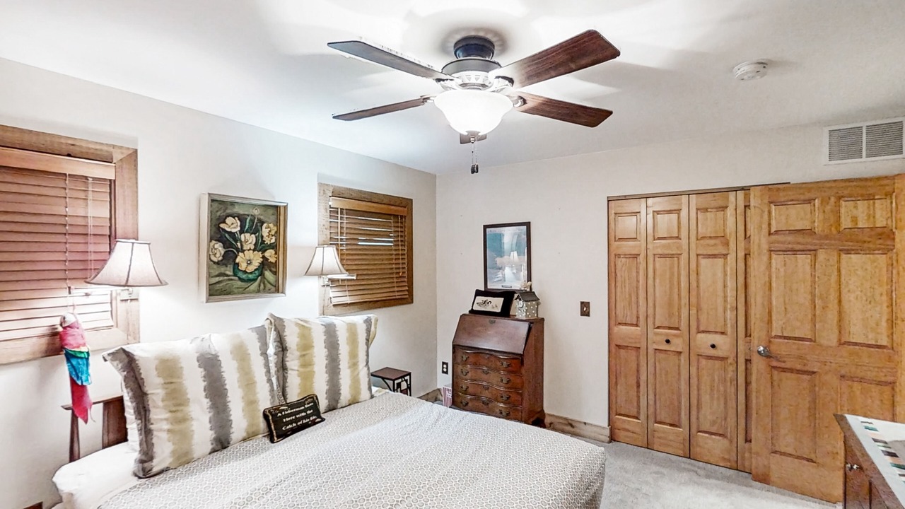 Photo of Bedroom in Brutus