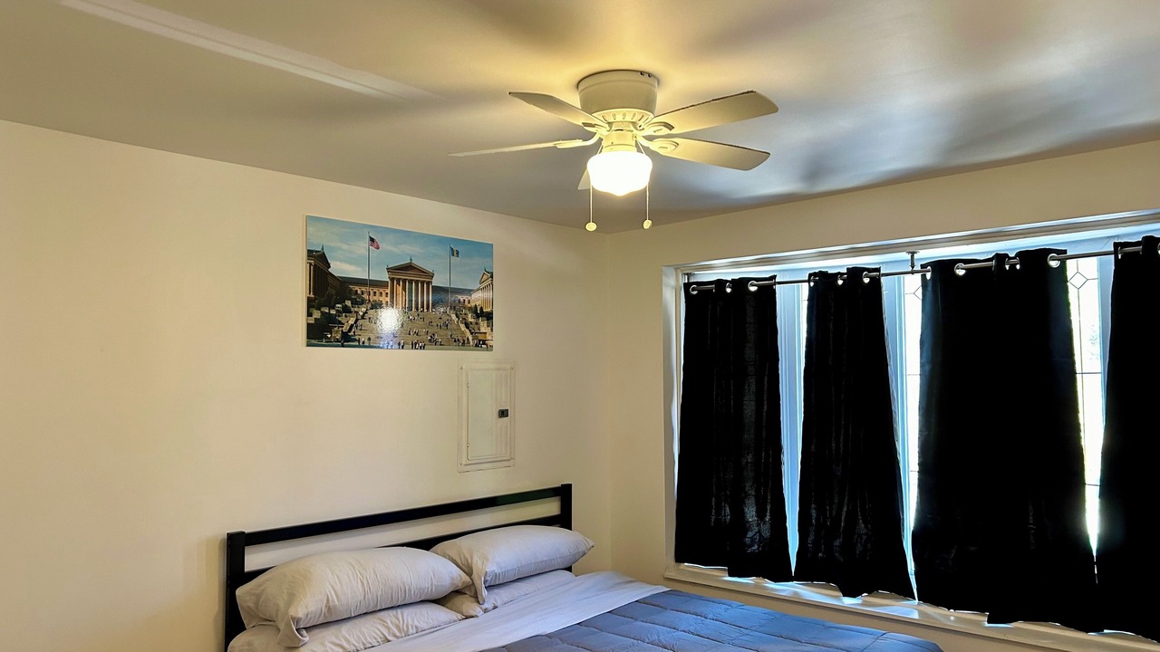 Photo of Bedroom in Roxborough-Manayunk