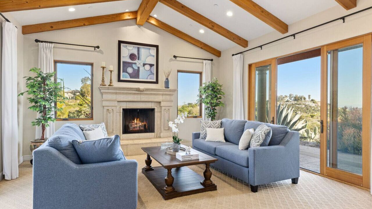 Photo of Livingroom in Escondido