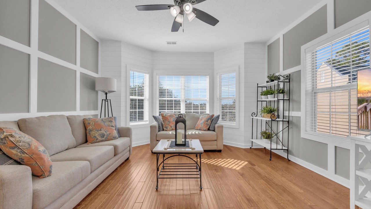 Photo of Livingroom in Red Hill