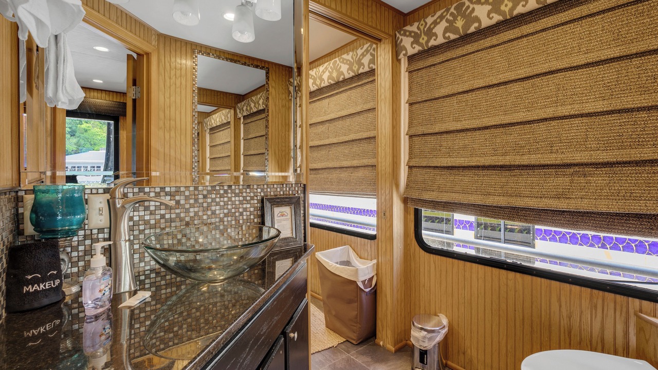 Photo of Bathroom in Smithville