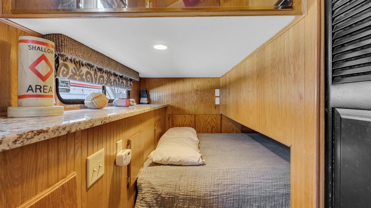 Photo of Bedroom in Smithville