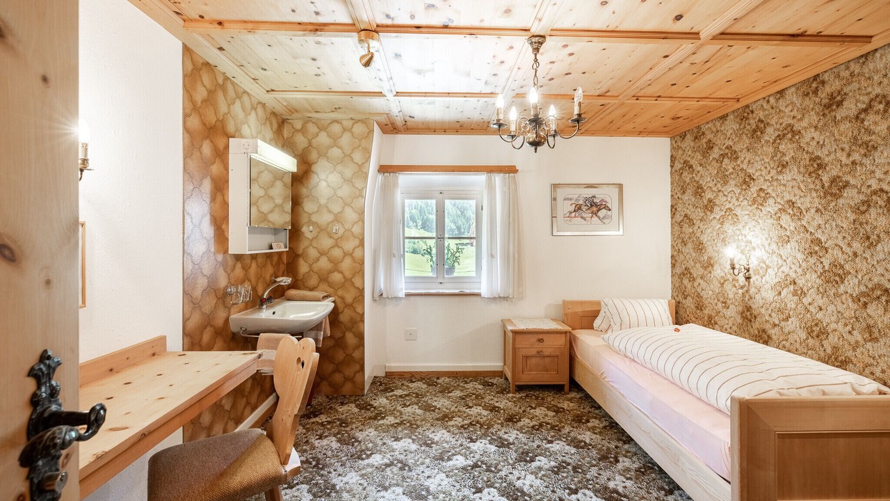 Photo of Bedroom in Engadin Scoul