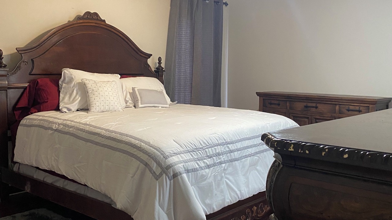 Photo of Bedroom in Alexandria