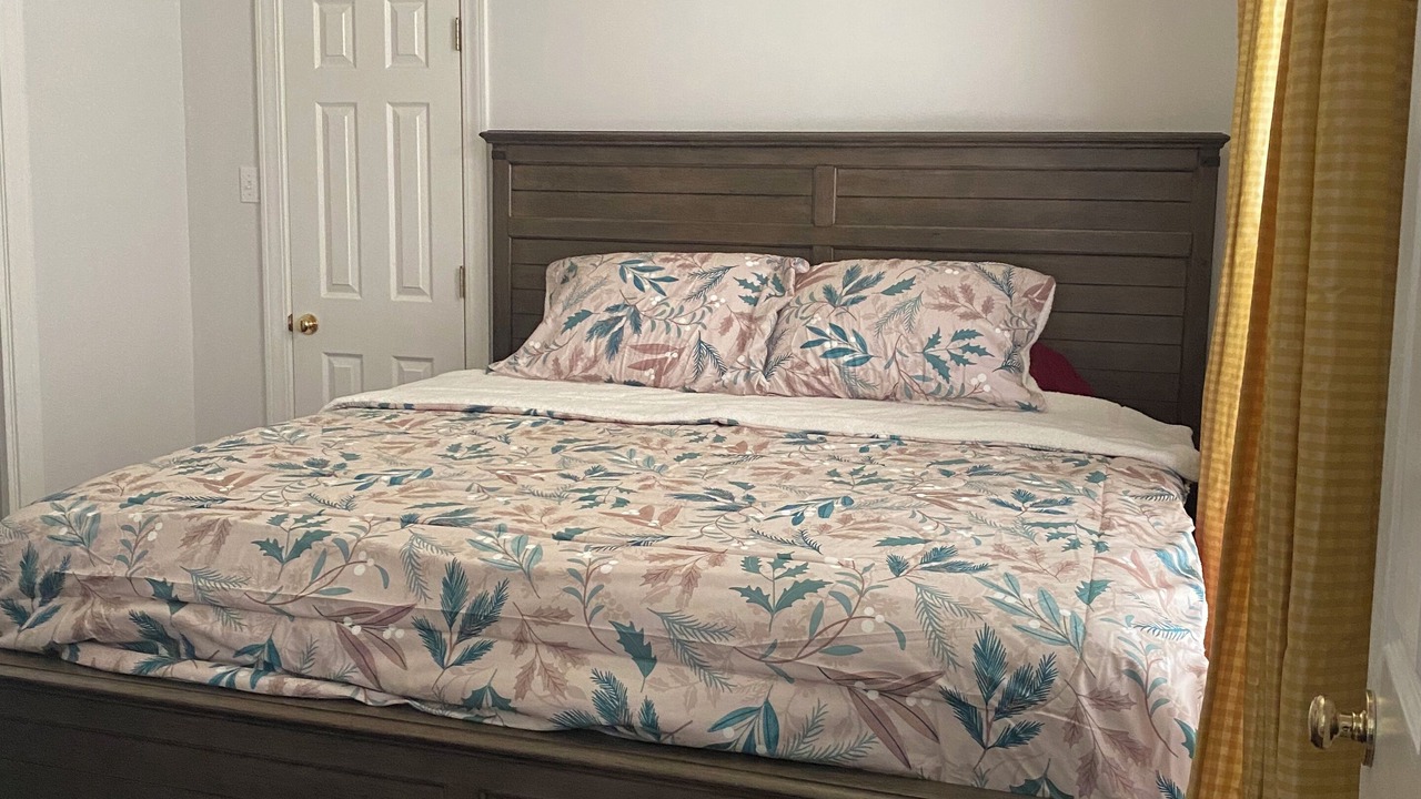 Photo of Bedroom in Alexandria