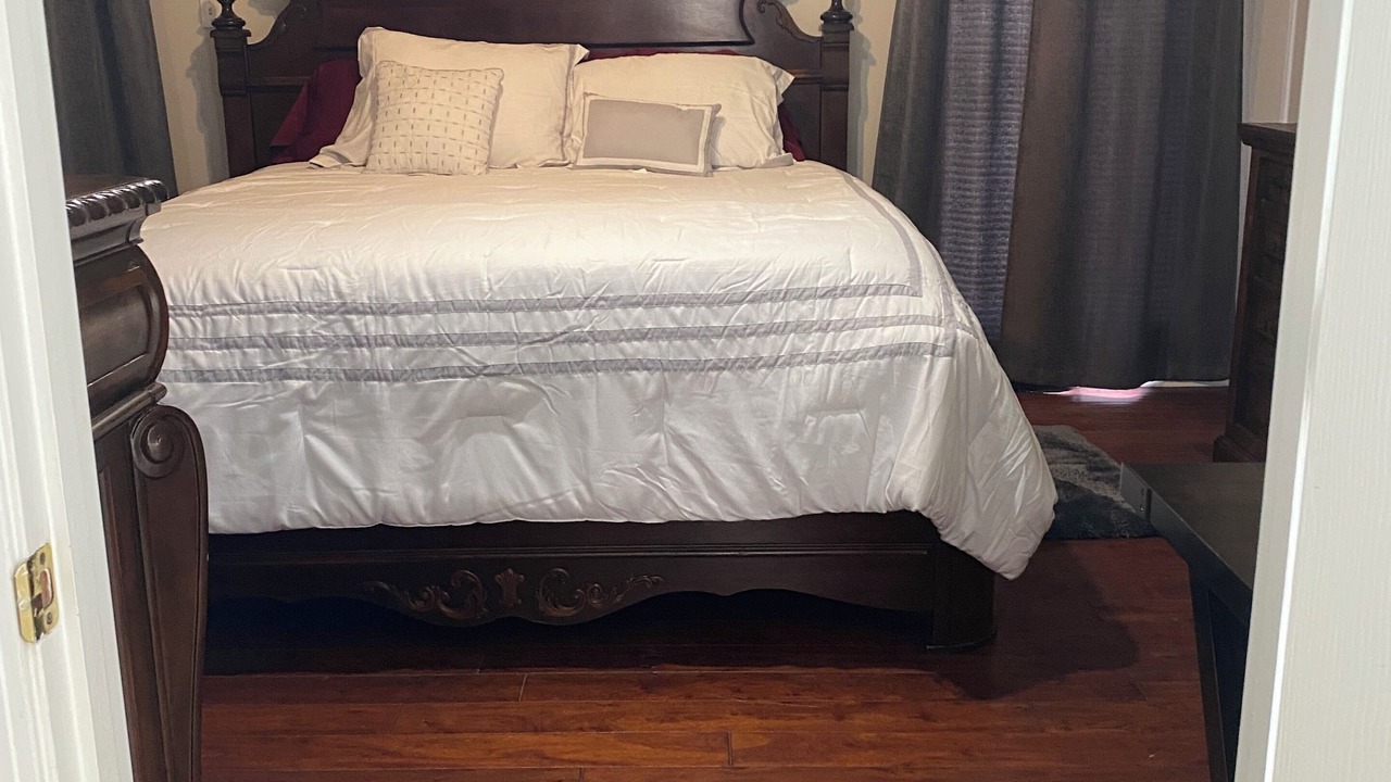 Photo of Bedroom in Alexandria