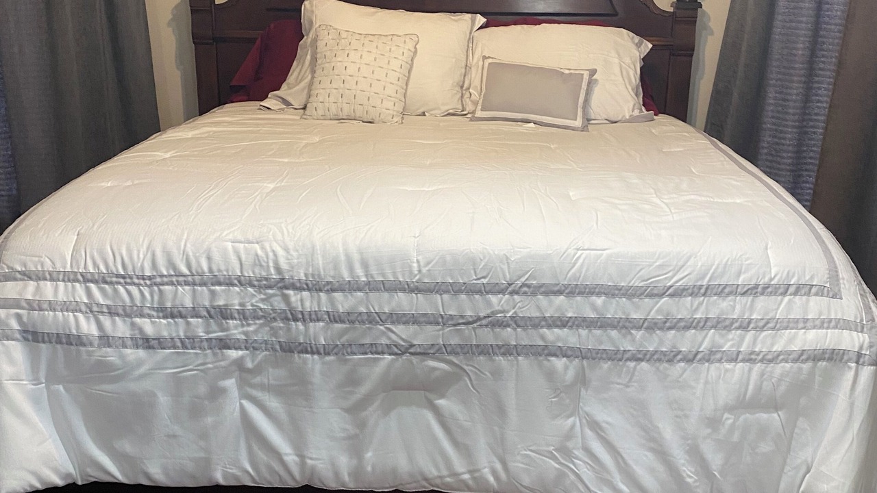 Photo of Bedroom in Alexandria