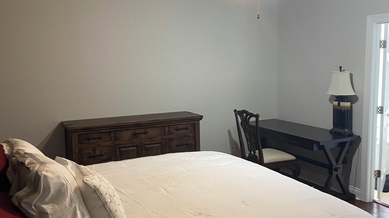Photo of Bedroom in Alexandria