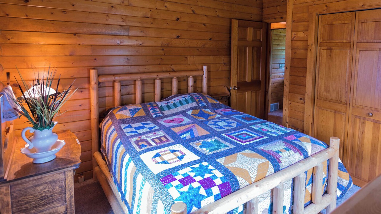 Photo of Bedroom in Ames