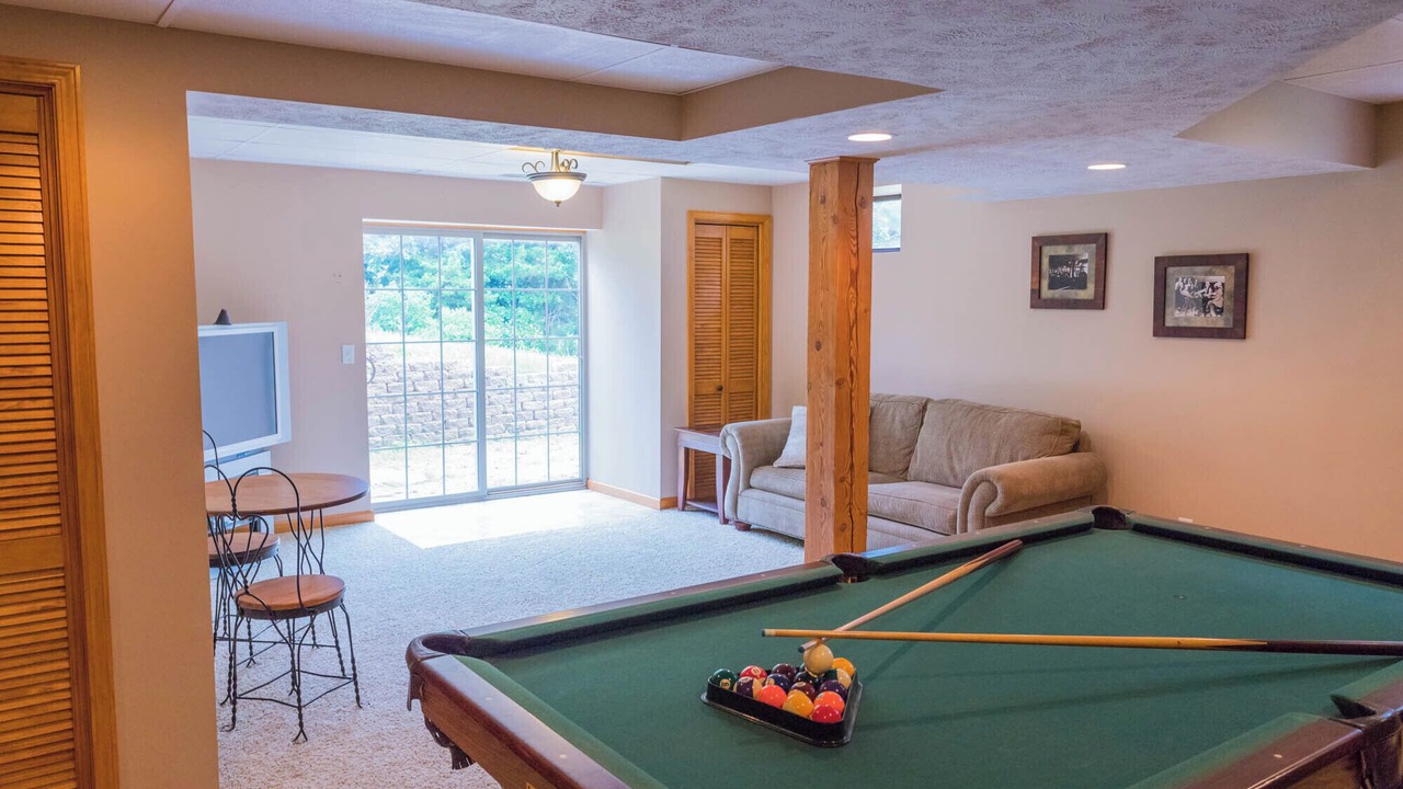 Photo of Livingroom in Ames