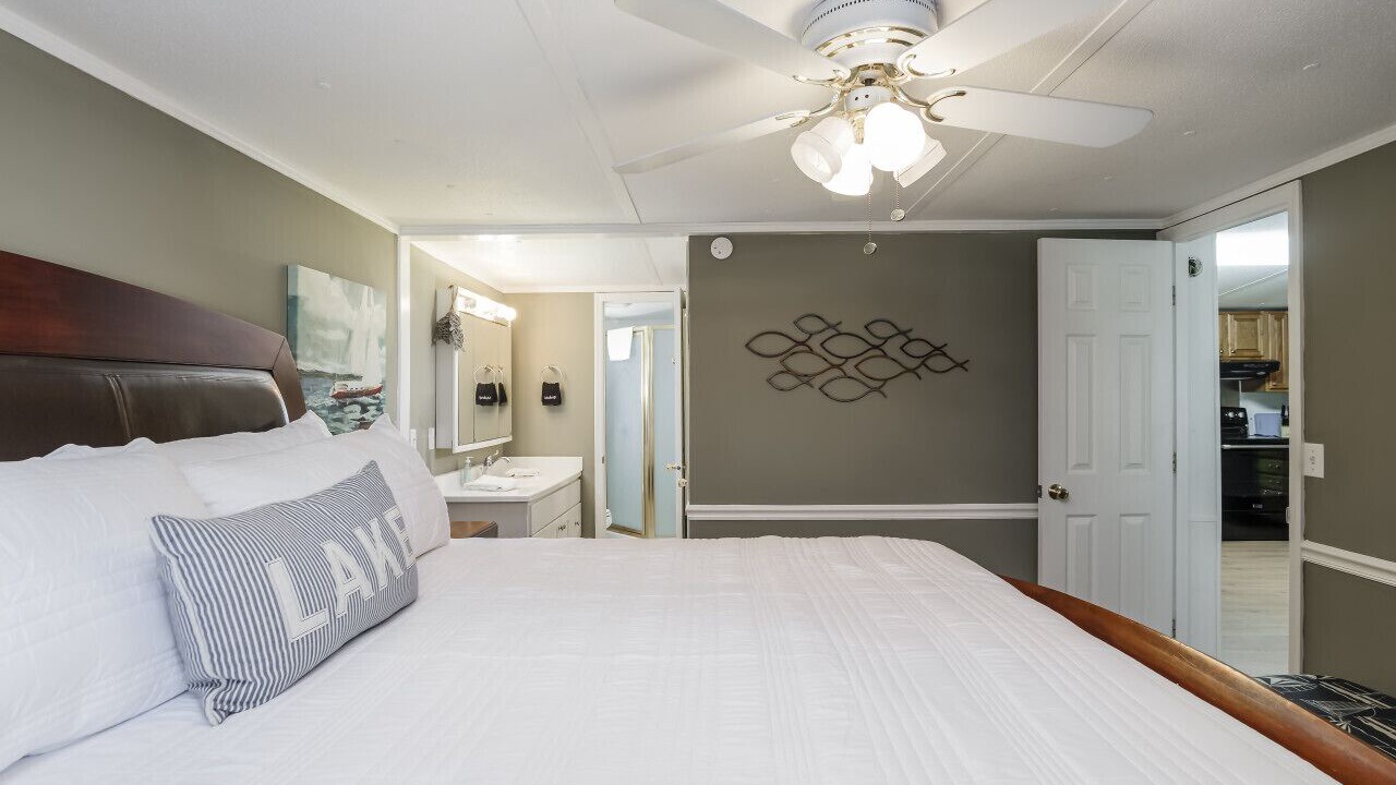 Photo of Bedroom in Leesville