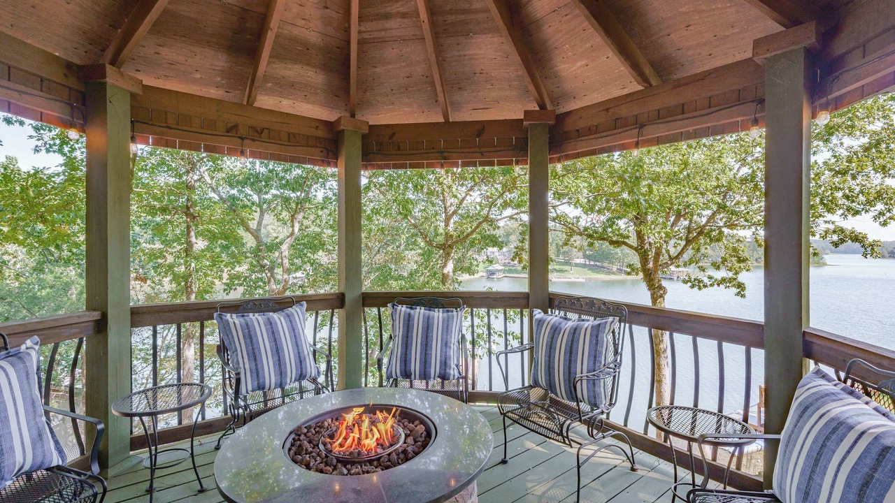 Photo of Patio Balcony in Northport