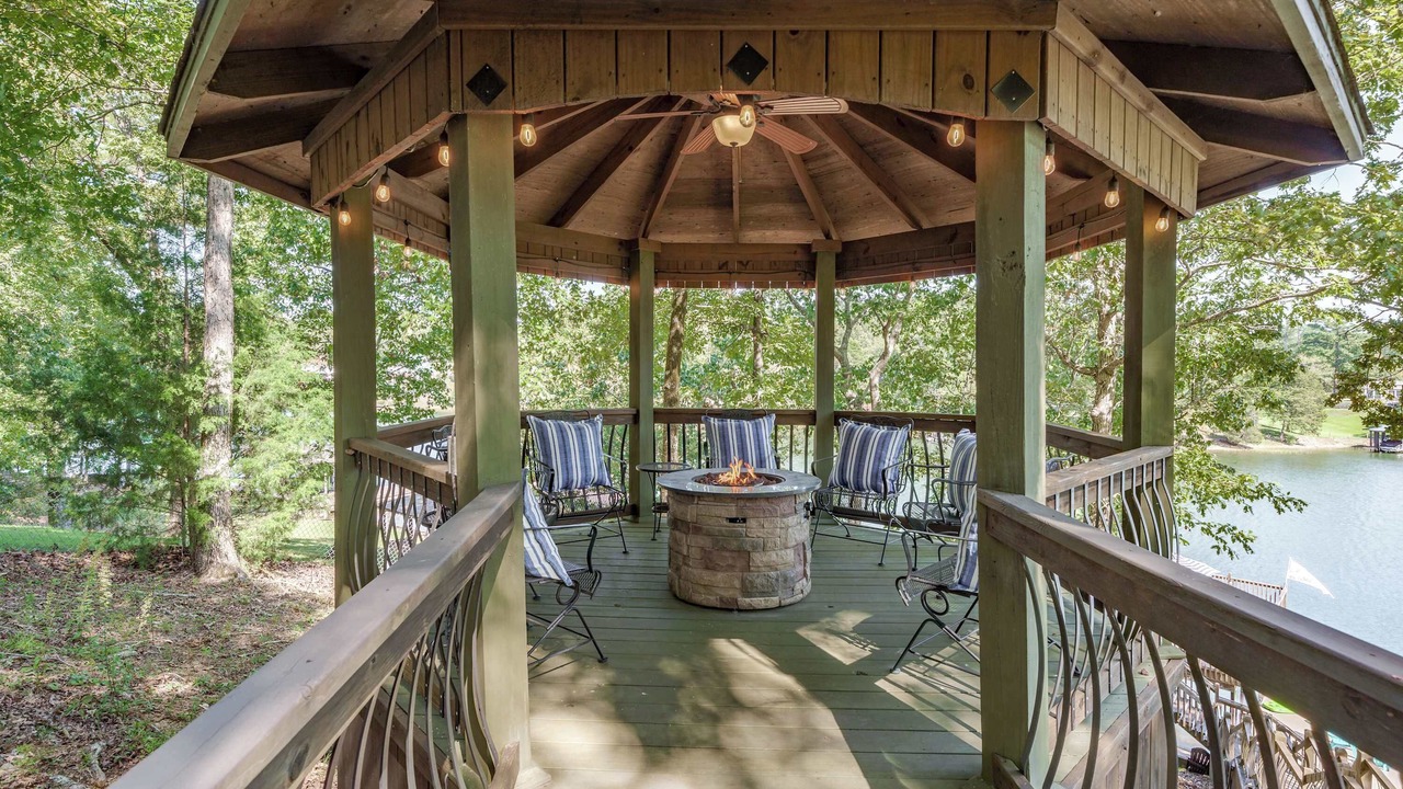 Photo of Patio Balcony in Northport
