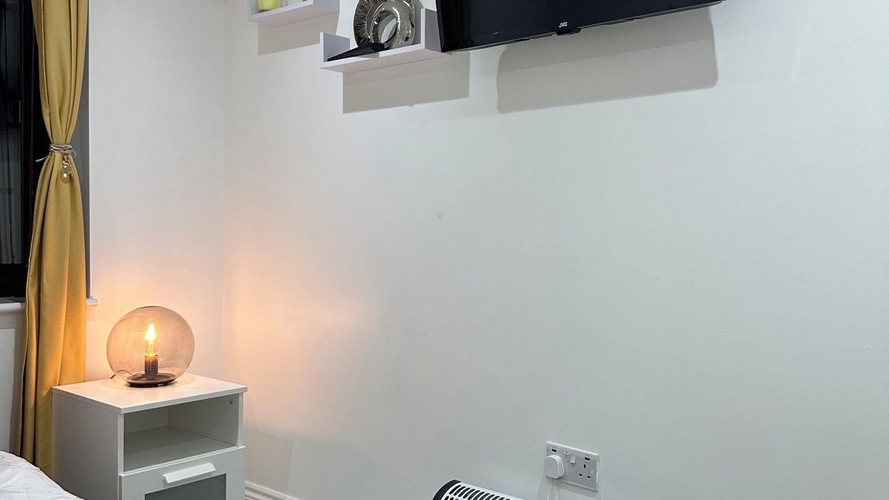 Photo of Bedroom in Tower Hill