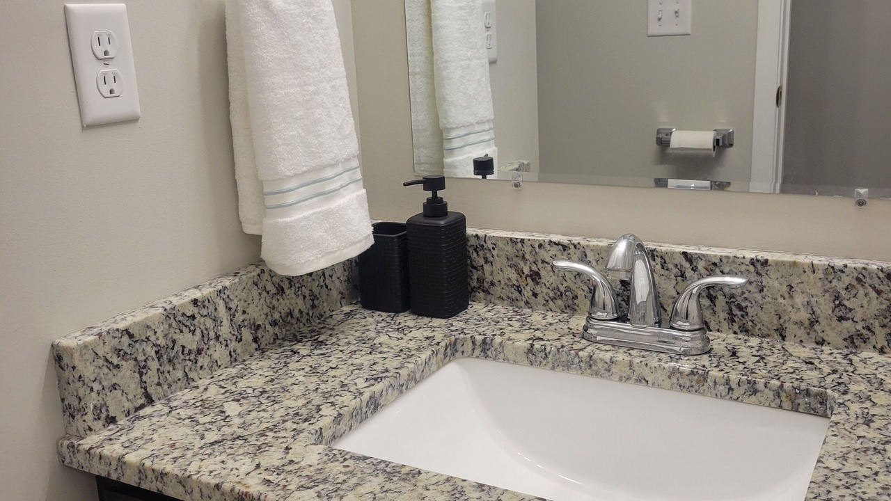 Photo of Bathroom in Valley Center