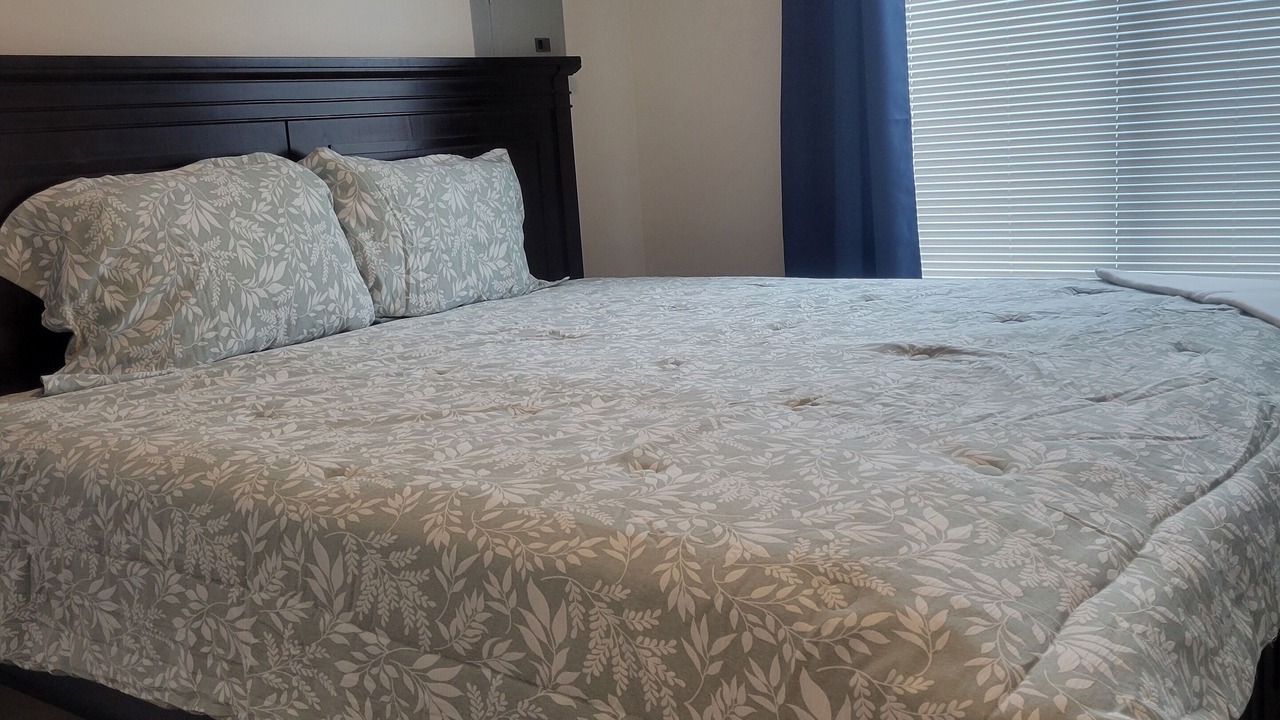 Photo of Bedroom in Valley Center
