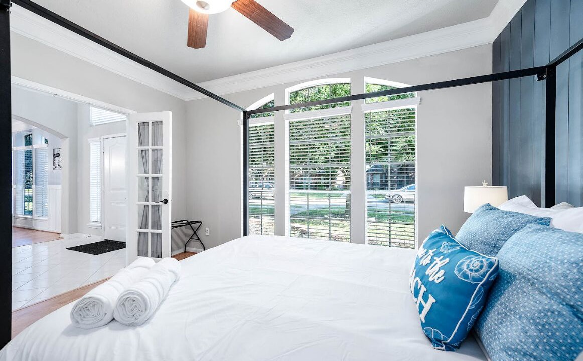 Photo of Bedroom in Pearland
