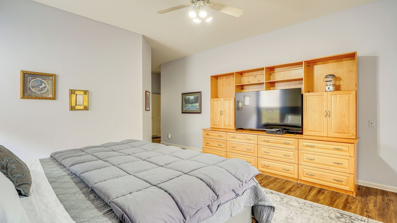 Photo of Bedroom in Saddlebrooke