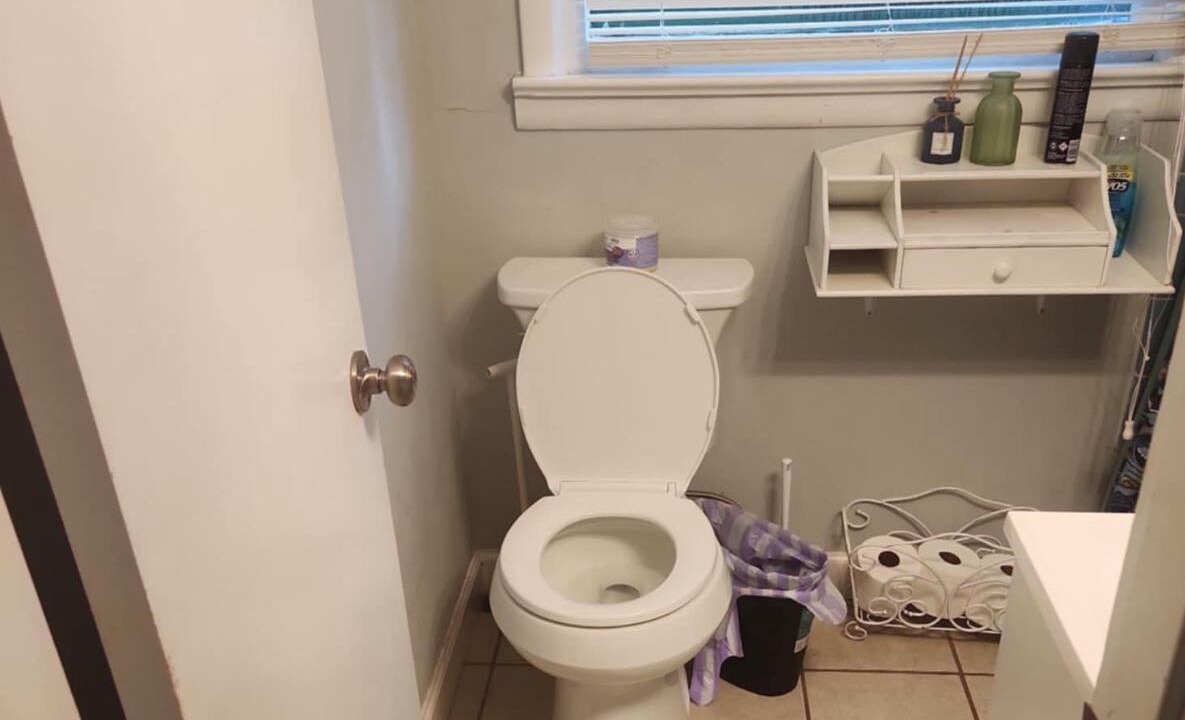Photo of Bathroom in Myrtle Grove