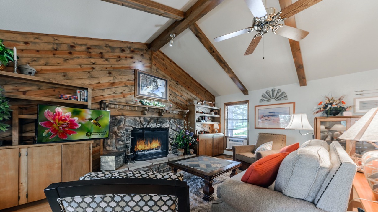 Photo of Livingroom in Ruidoso Downs