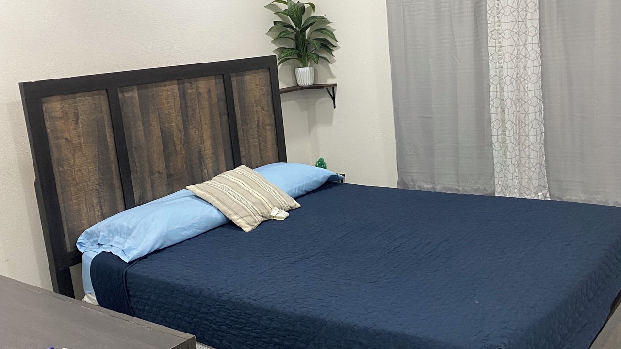 Photo of Bedroom in Town N County Park