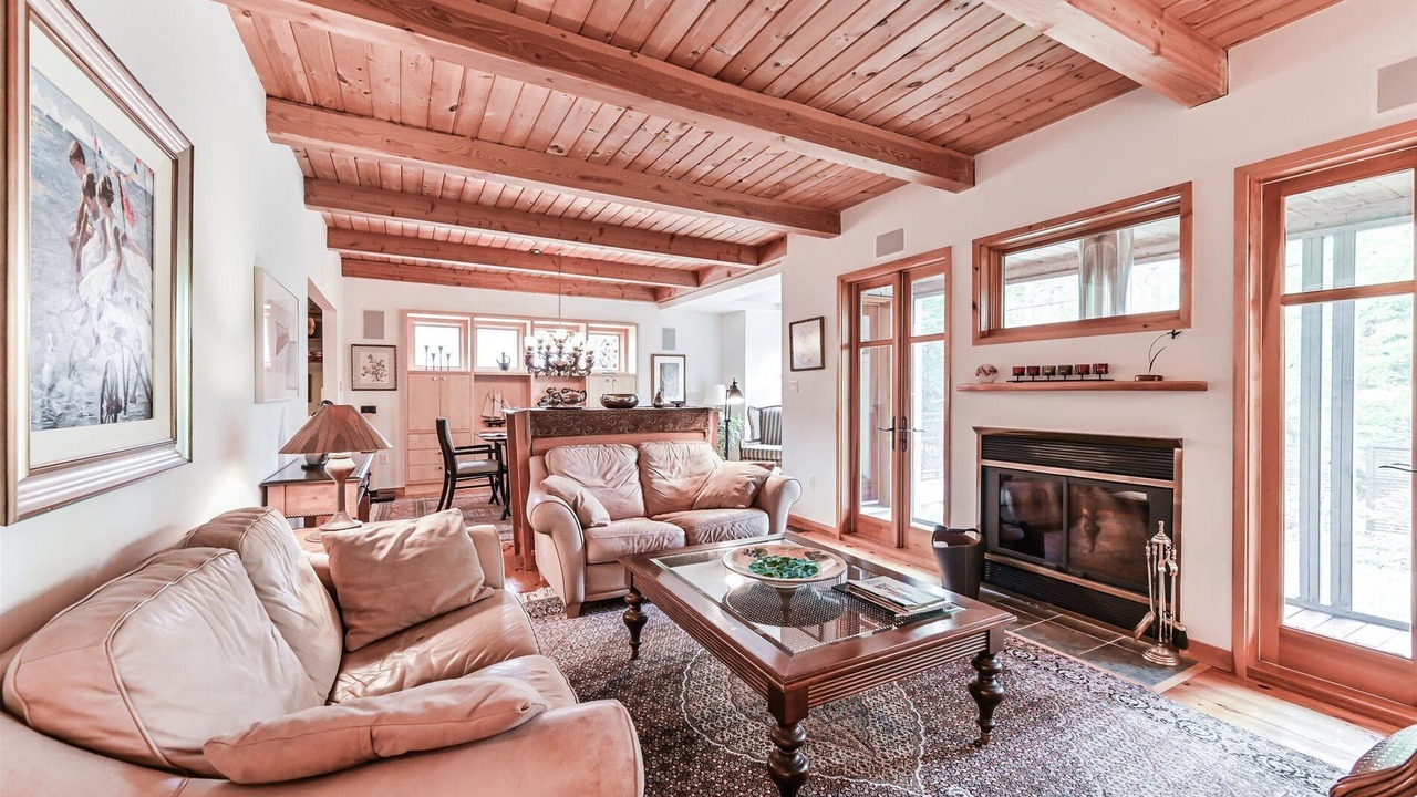 Photo of Livingroom in Old Toronto