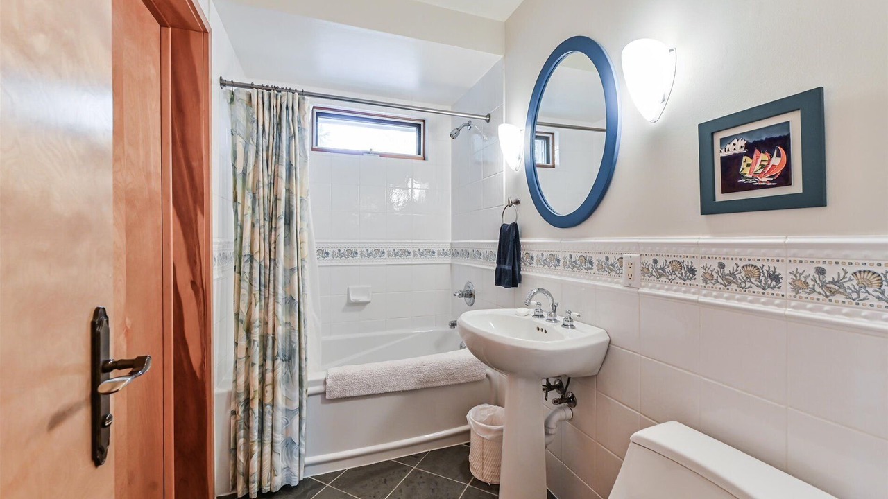 Photo of Bathroom in Old Toronto