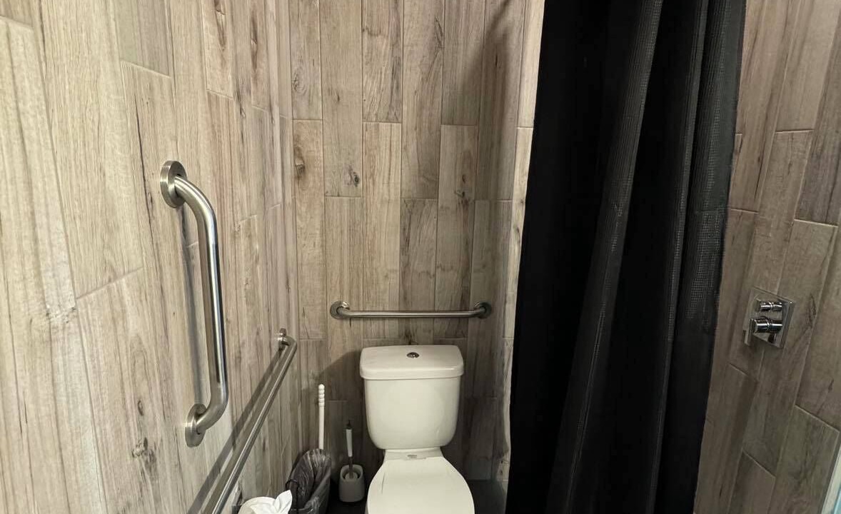 Photo of Bathroom in North Admiral
