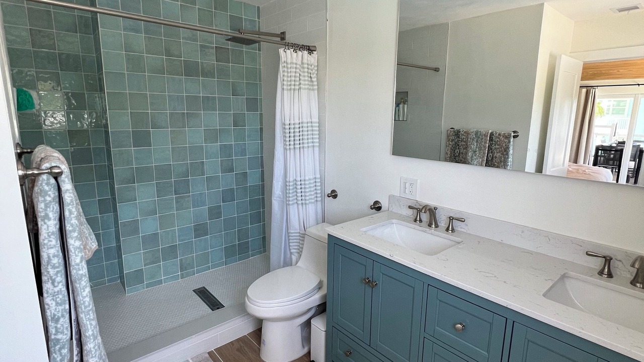 Photo of Bathroom in Sugarloaf Shores