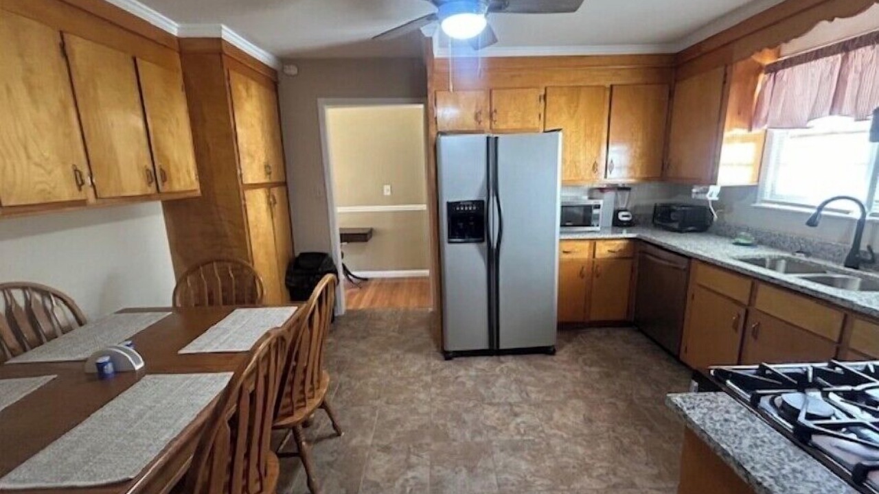 Photo of Kitchen in Summerville Historic District
