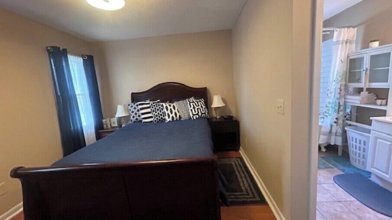 Photo of Bedroom in Summerville Historic District