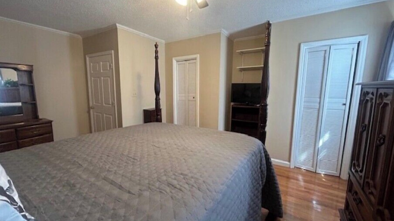 Photo of Bedroom in Summerville Historic District