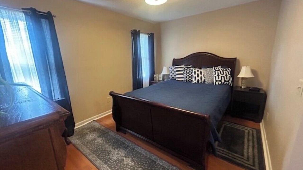 Photo of Bedroom in Summerville Historic District