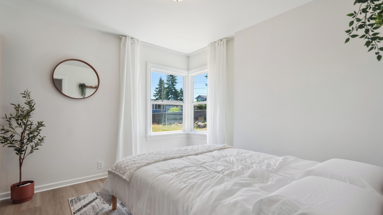 Photo of Bedroom in SeaTac