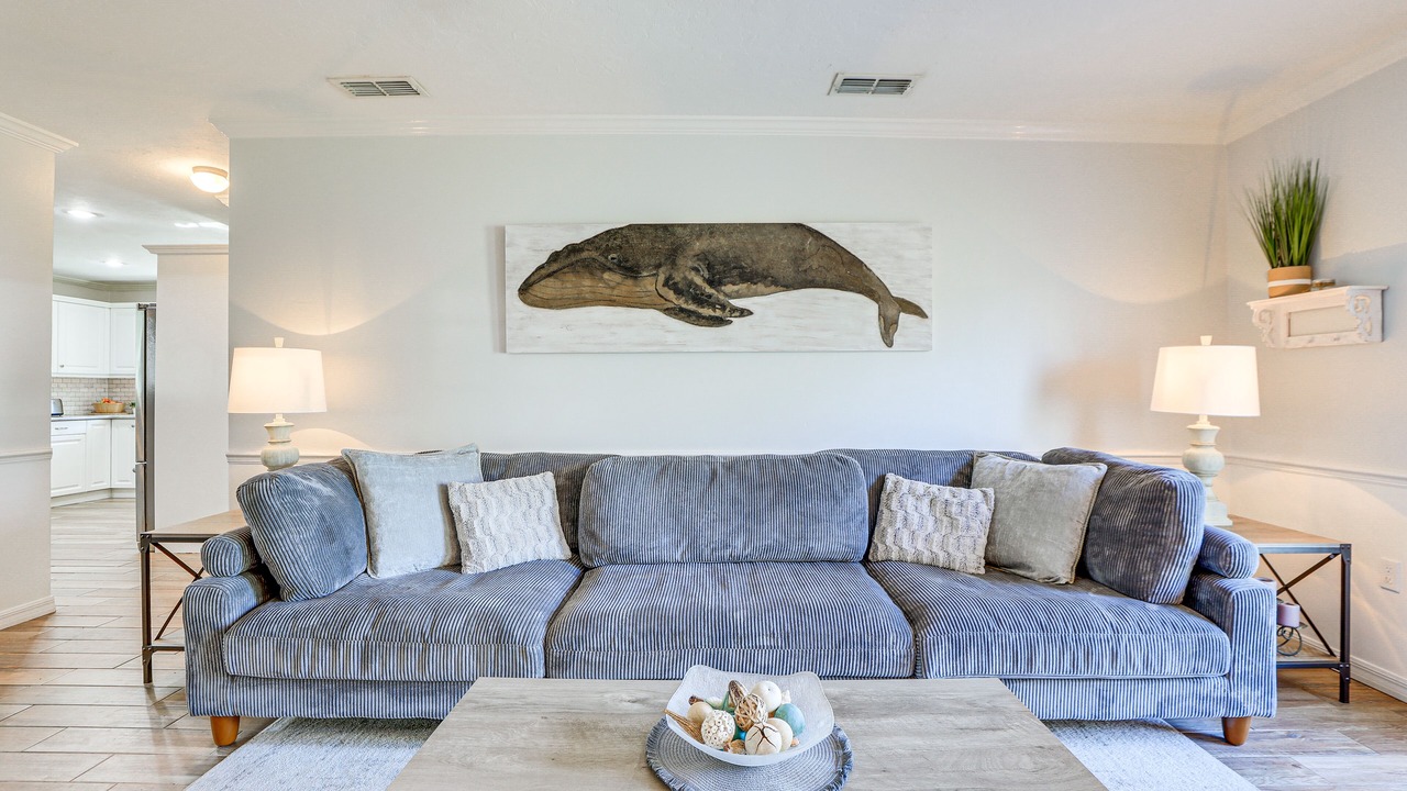 Photo of Livingroom in Shore Acre Heights