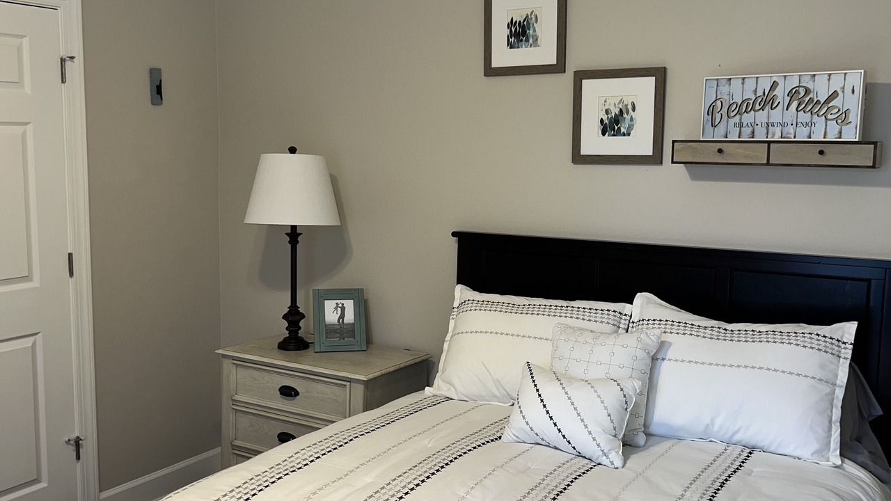 Photo of Bedroom in Foley