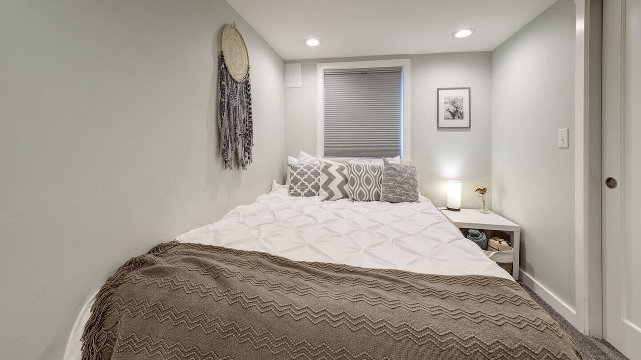 Photo of Bedroom in Greenwood