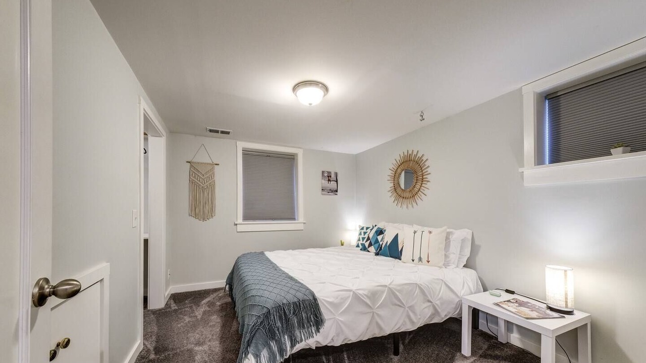 Photo of Bedroom in Greenwood