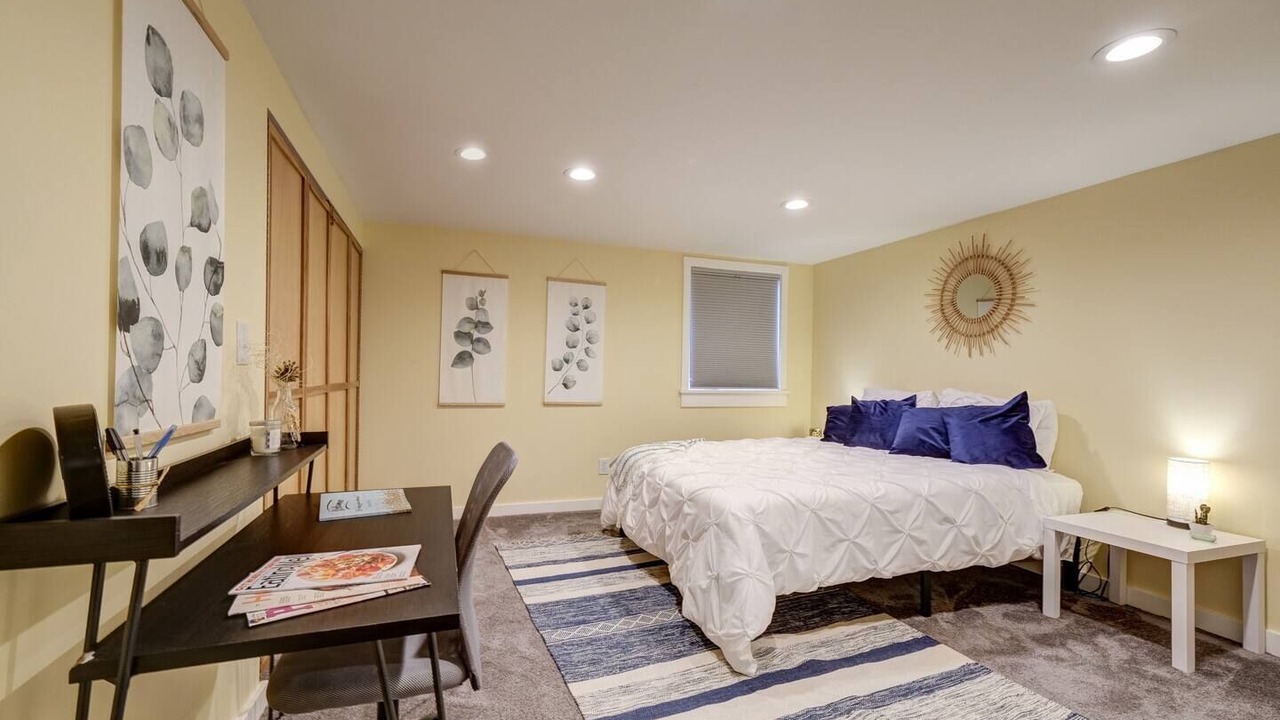 Photo of Bedroom in Greenwood