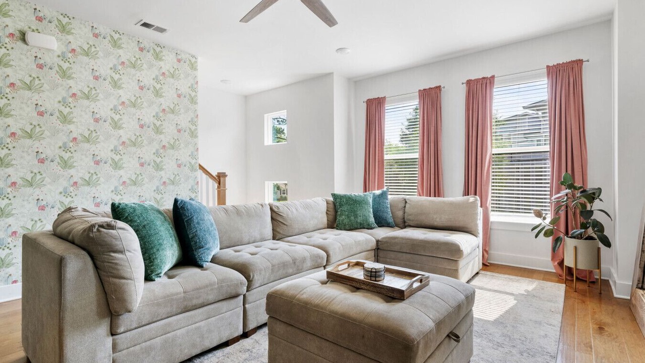 Photo of Livingroom in North Charleston