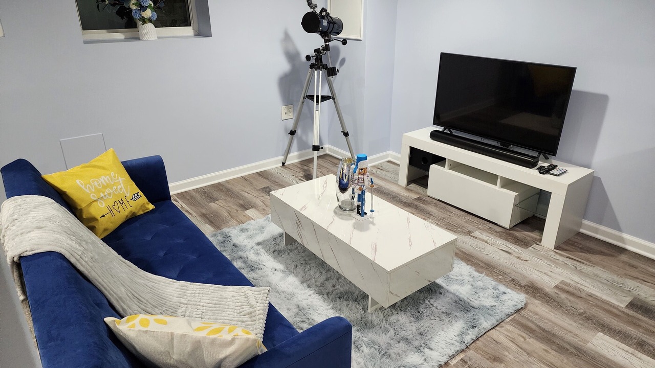 Photo of Livingroom in Petworth
