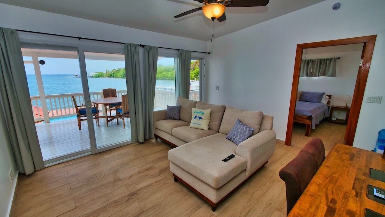 Photo of Livingroom in Jonesville