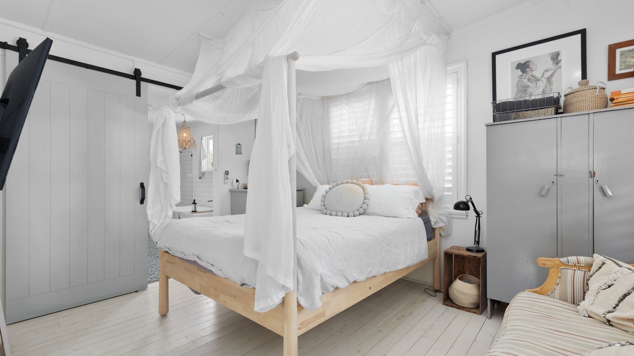 Photo of Bedroom in Erowal Bay